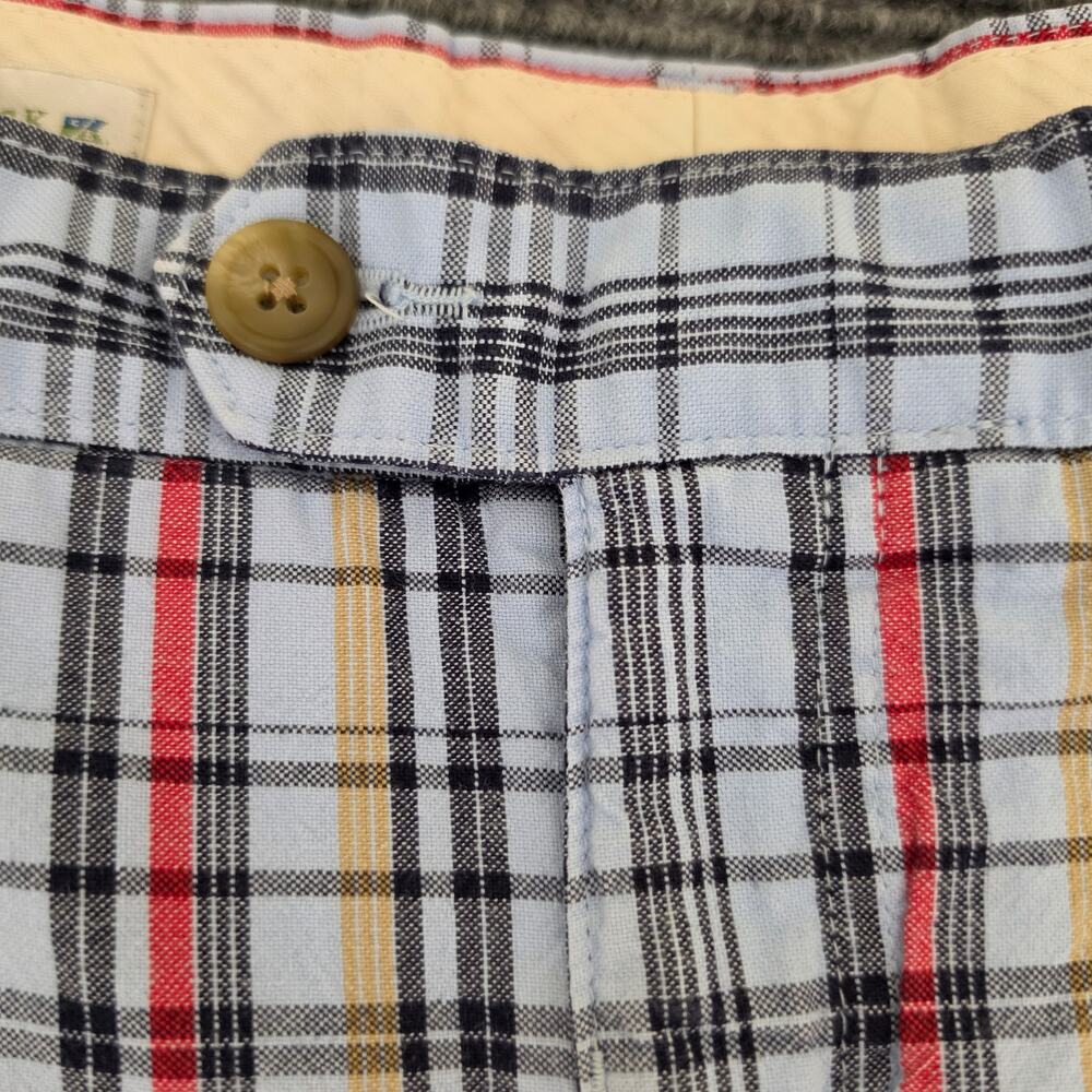 Cutter & Buck Men's Size 40 100% Cotton Blue Plaid Pleated Front Shorts - Picture 3 of 9